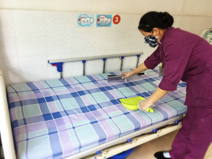 清洁床铺